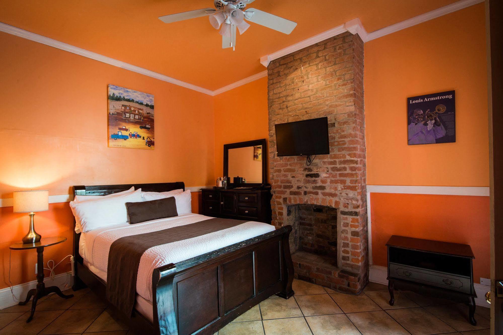 Frenchmen Hotel New Orleans Exterior foto