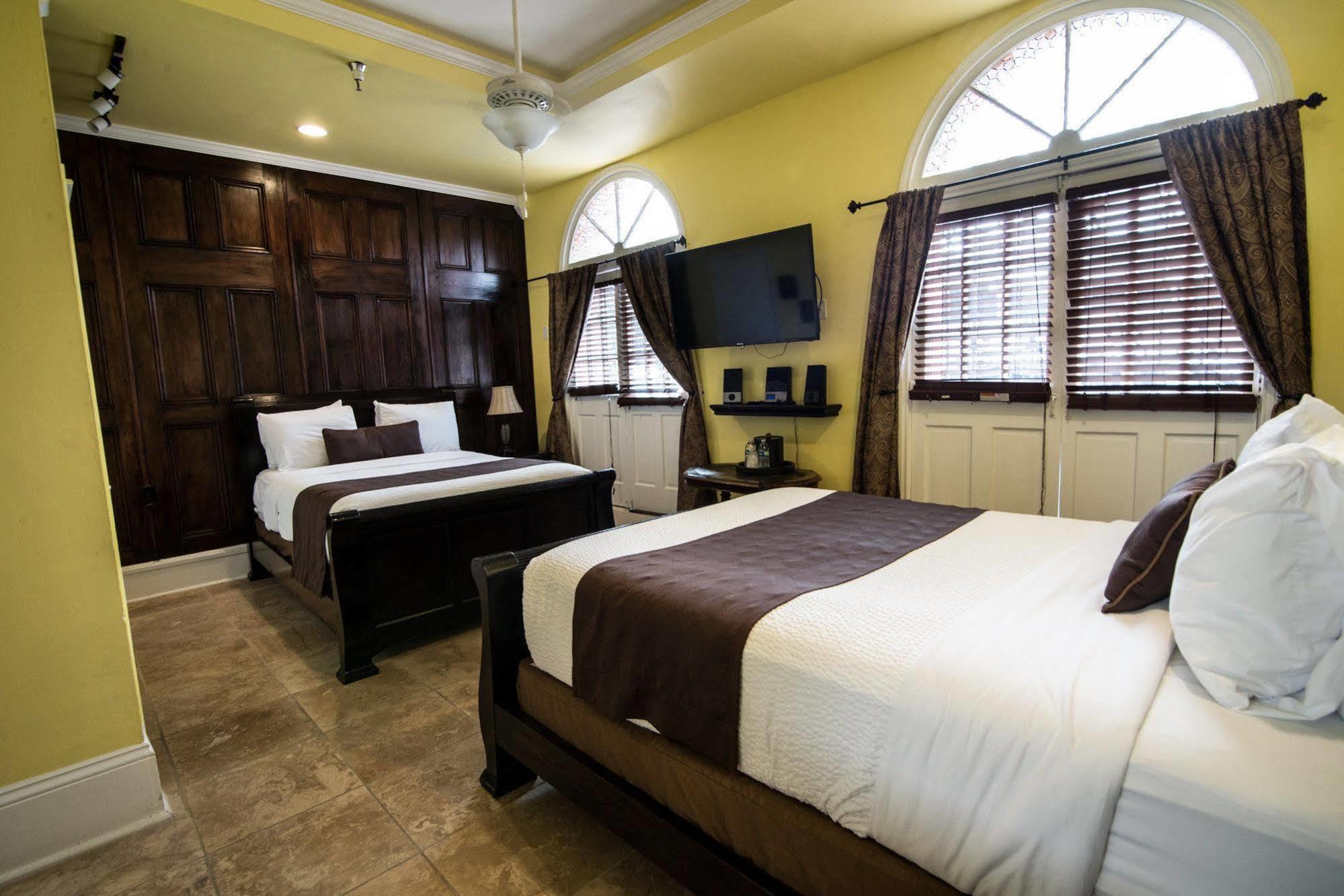 Frenchmen Hotel New Orleans Exterior foto