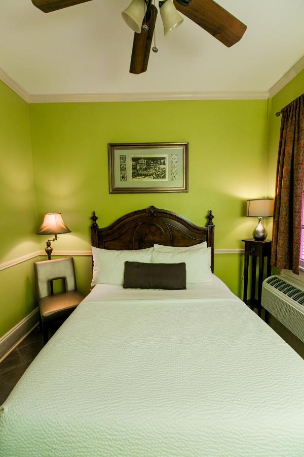 Frenchmen Hotel New Orleans Exterior foto